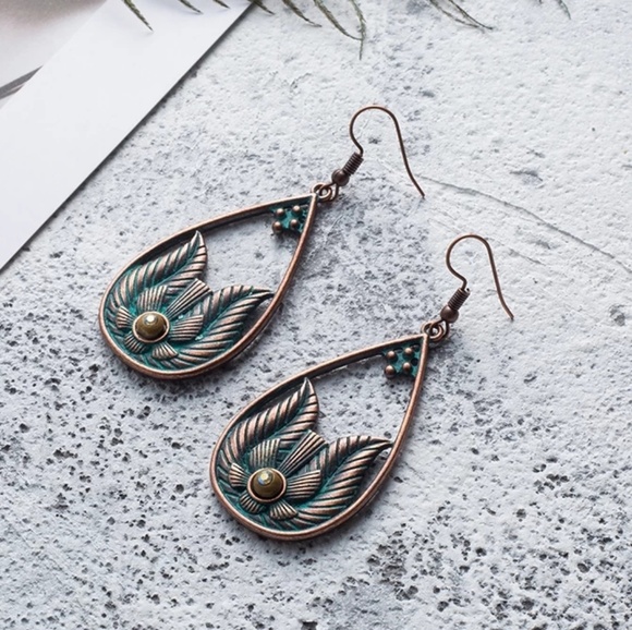 Jewelry - 5/$25 Vintage Boho Water Drop Rhinestone Earrings